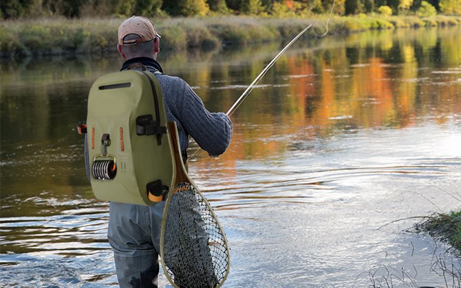 Customizable Waterproof Fishing Backpack